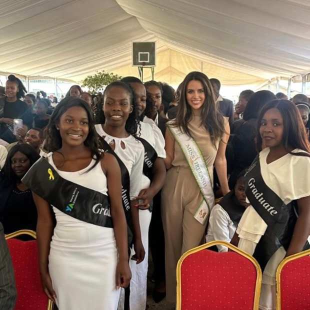 79FC37E9-1D6A-4172-8F5B-D44E5D165B35