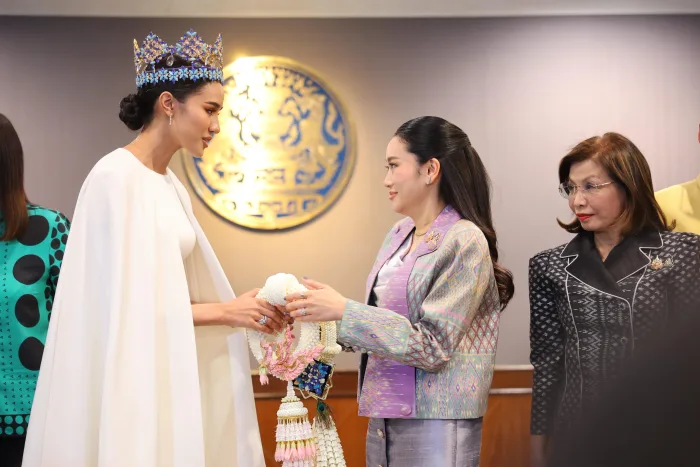 Government House Hosts Miss World Champion