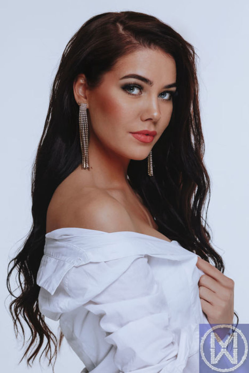 Meet Karolin Kippasto - Miss World Estonia