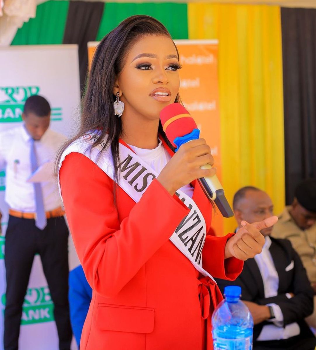 BLOOD DONATION CAMPAIGN AT KISUTU GIRLS - Halima Kopwe - Miss World
